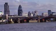 London 1 entertains these three film types, video art, moving art and fine art films. London1, Video Art whose destiny is the top art galleries in New York City, Hong Kong, London, Paris and Rome.